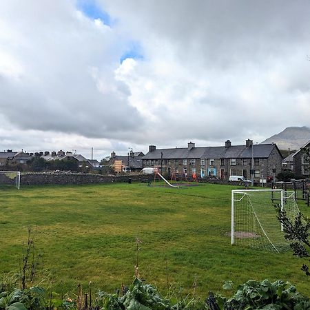 Cheerful 2 Bed Home With Mountain Views Blaenau Ffestiniog Ngoại thất bức ảnh