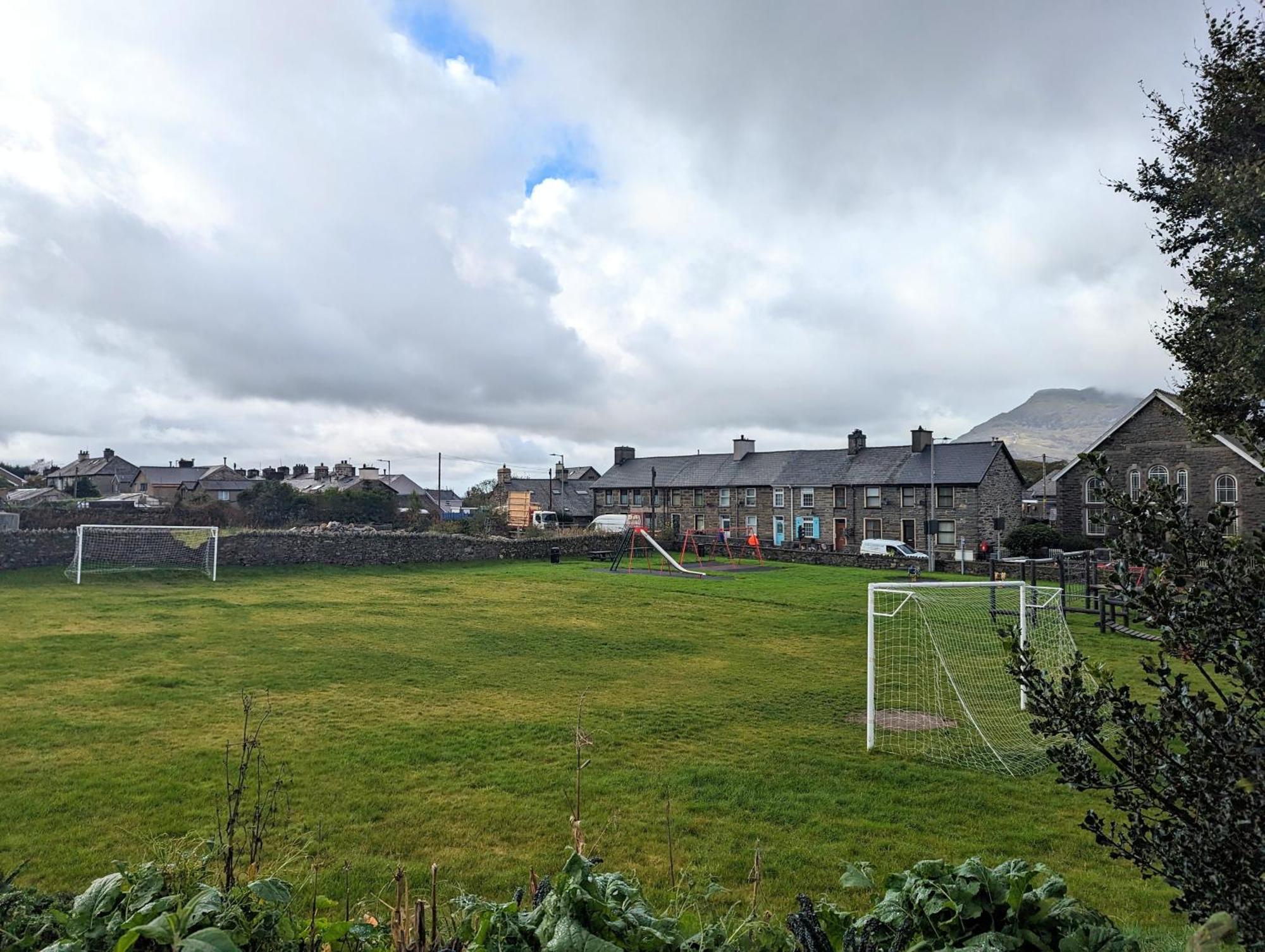 Cheerful 2 Bed Home With Mountain Views Blaenau Ffestiniog Ngoại thất bức ảnh