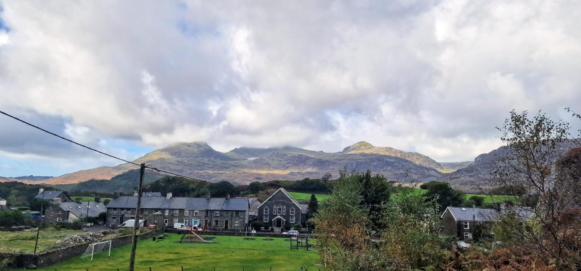 Cheerful 2 Bed Home With Mountain Views Blaenau Ffestiniog Ngoại thất bức ảnh